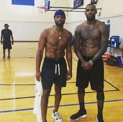 粒子火花塑 粒子火花塑